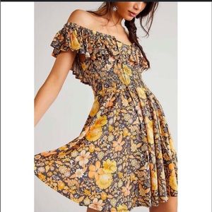 Spell off shoulder dress. Size M